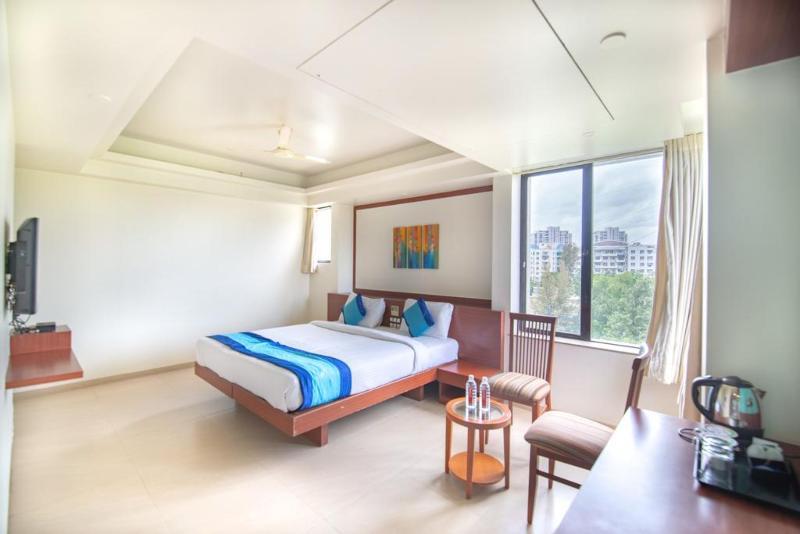 Hotel Mint Montvert Baner Pune Exterior foto